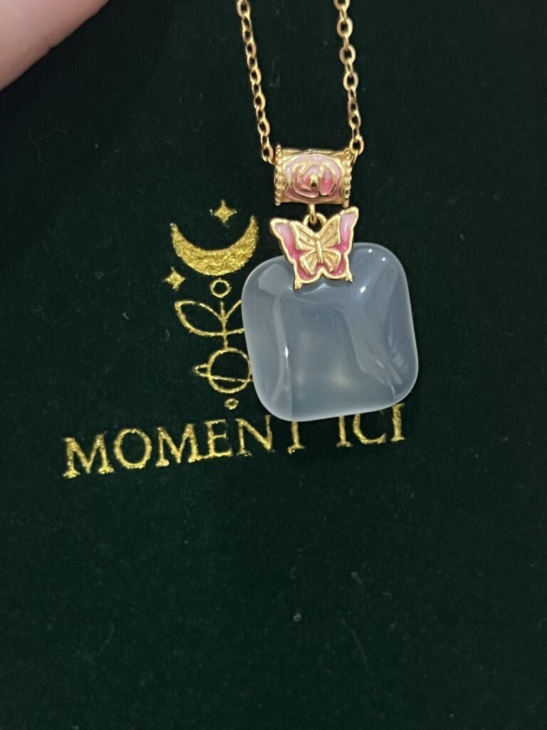 Collier Jade – Douce Éclosion, Argent Plaqué Or photo review