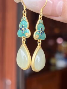 Boucles d'Oreilles Jade – Goutte de Chance, Argent Plaqué Or photo review