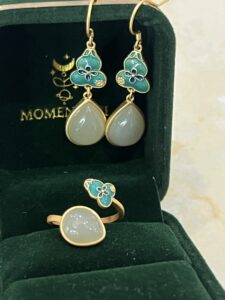 Boucles d'Oreilles Jade – Goutte de Chance, Argent Plaqué Or photo review