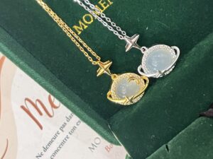 Collier Calcédoine Blanche – Étoile Céleste, Argent photo review