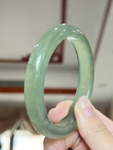 Bracelet Jonc Jade – Vert d’Eau photo review