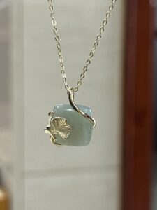 Collier Jade – Éveil du Cœur, Argent Plaqué Or photo review