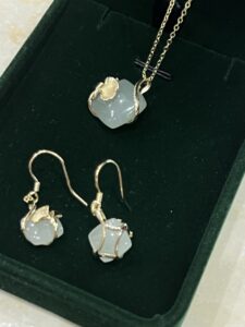 Collier Jade – Éveil du Cœur, Argent Plaqué Or photo review