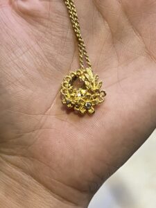 Collier Citrine – Couronne Fleurie, Argent Plaqué Or photo review