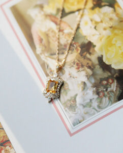 Collier Citrine – Cœur Royal, Argent Plaqué Or photo review
