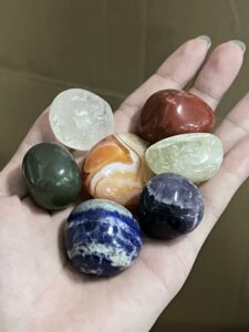 Pochon de pierres roulées – Harmonie des 7 Chakras photo review