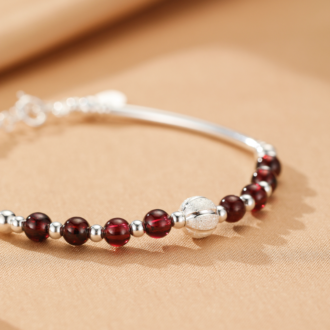 Bracelet Grenat – Épure Protectrice, Argent