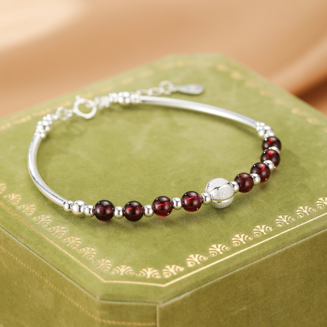 Bracelet Grenat – Épure Protectrice, Argent