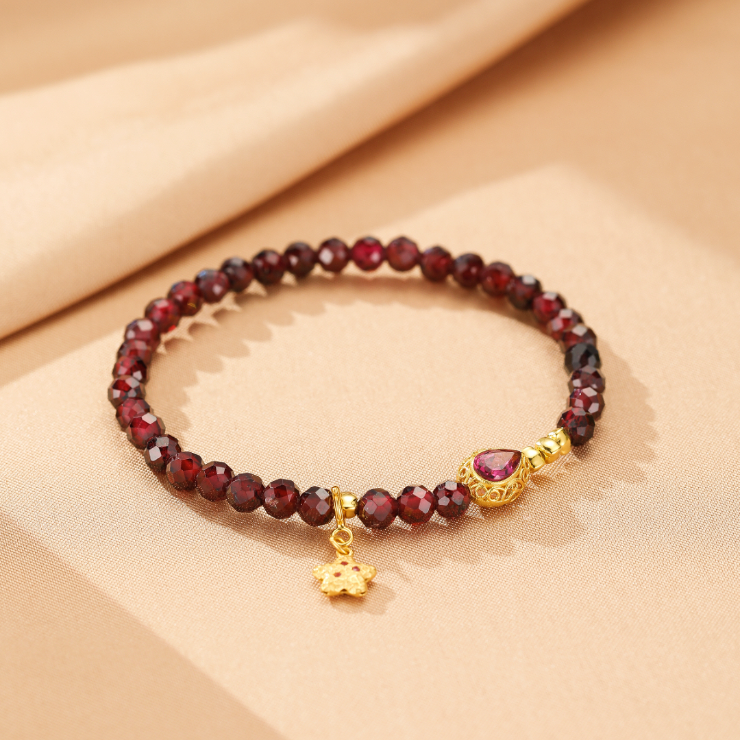 Bracelet Grenat – Fleur d’Âme, Argent Plaqué Or