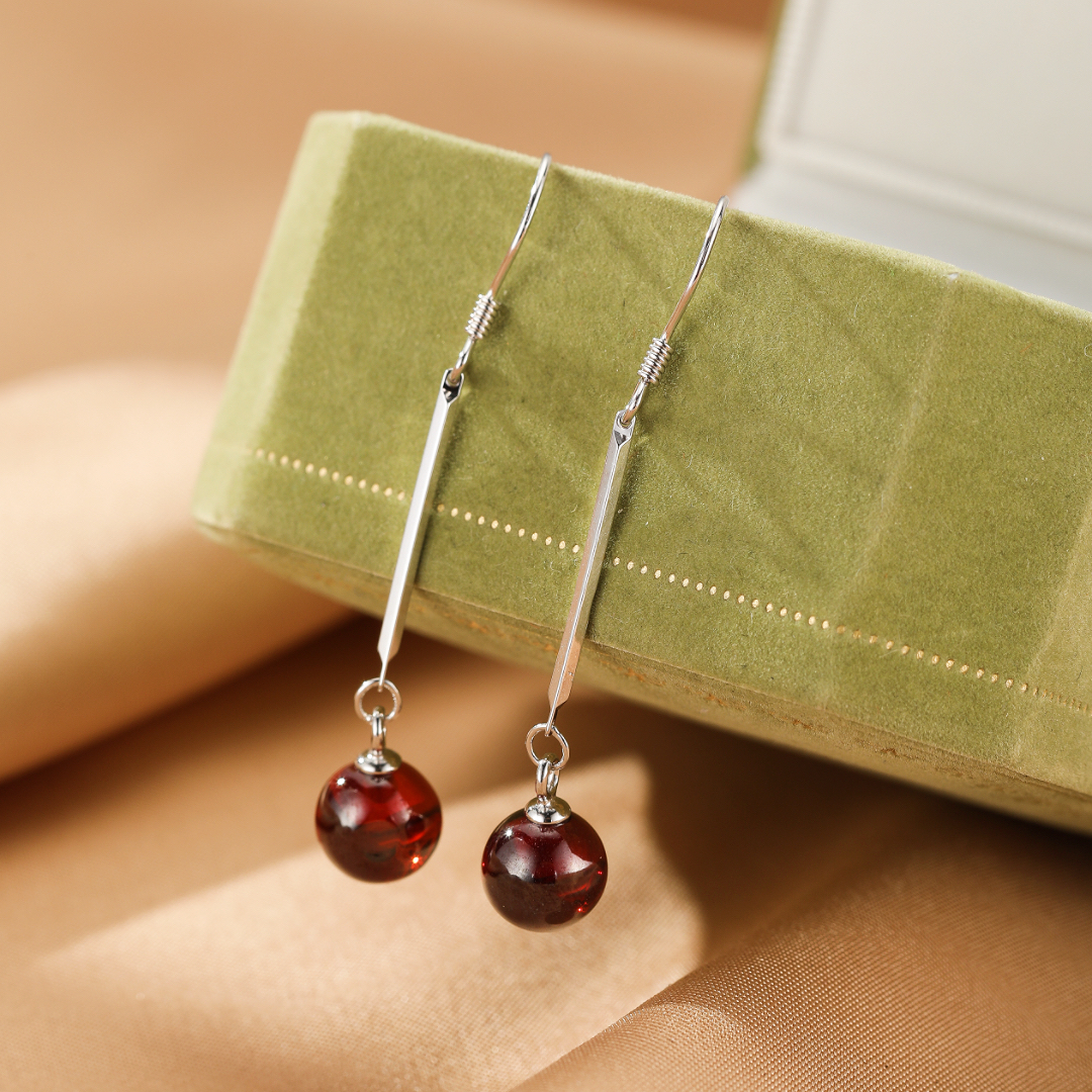 Boucles d’oreilles Pendantes Grenat – Élégance, Argent