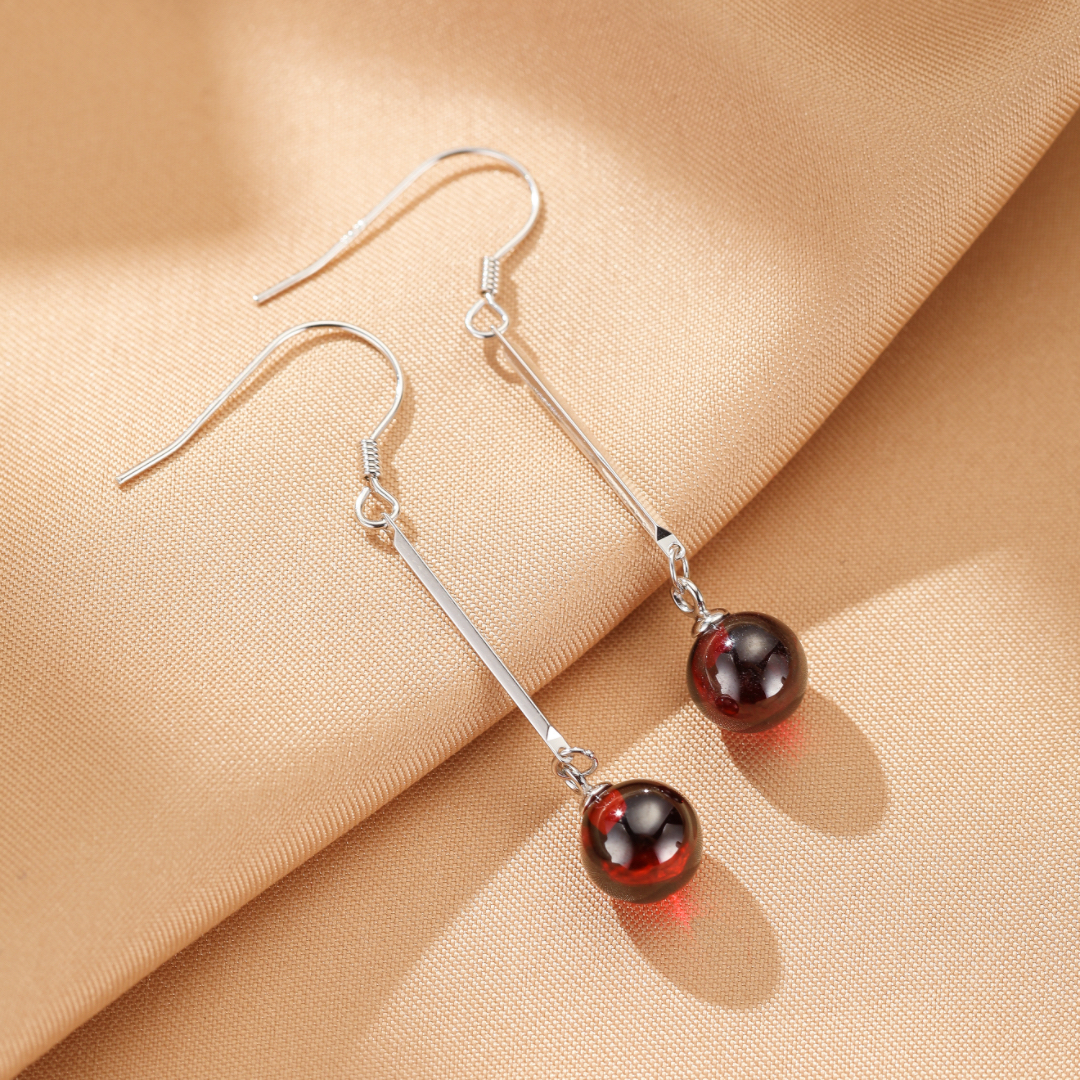 Boucles d’oreilles Pendantes Grenat – Élégance, Argent