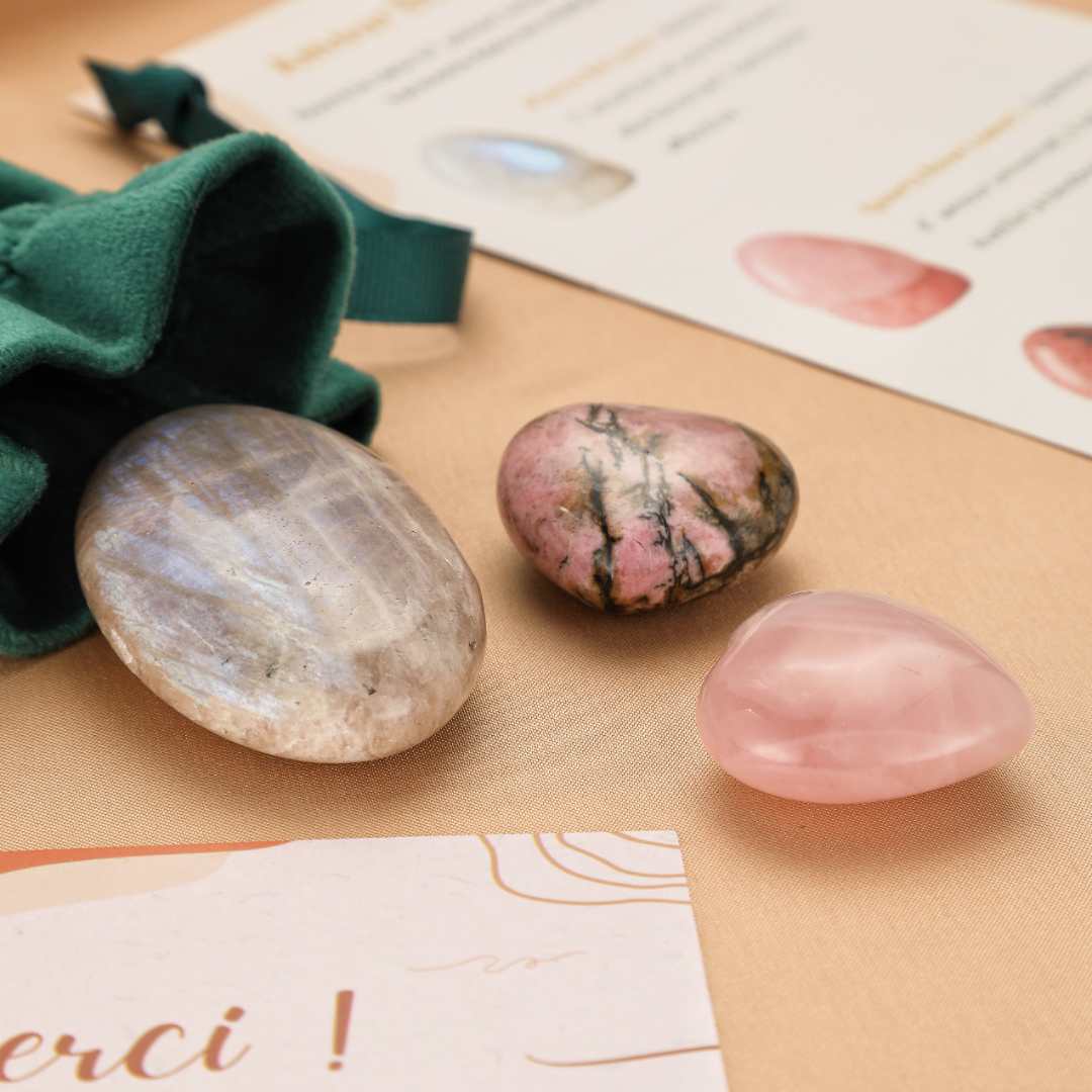 Pochon de pierres roulées – Amour Éternel