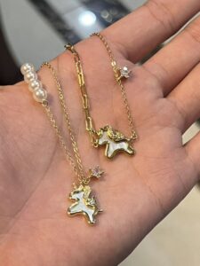 Collier Cheval – Liberté Étoilée, Argent Plaqué Or photo review