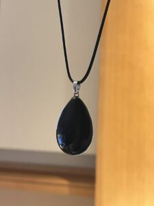 Collier Obsidienne Noire – Ancrage Profond photo review