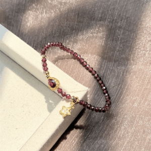 Bracelet Grenat – Fleur d’Âme, Argent Plaqué Or photo review