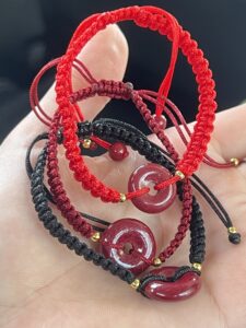 Bracelet Tibétain Couple Cinabre - Rouge-Gorge, Fil Rouge photo review