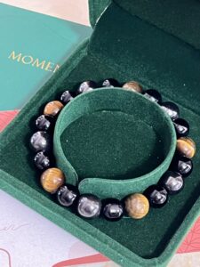 Bracelet Œil de Tigre et Hématite – Force Intérieure photo review