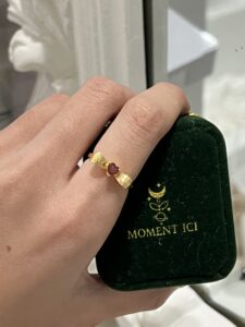 Bague Grenat – Nœud Précieux, Argent Plaqué Or photo review