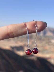 Boucles d’oreilles Pendantes Grenat – Élégance, Argent photo review