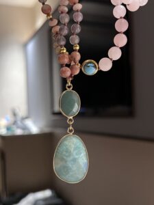 Collier Sautoir Amazonite et Quartz Rose – Harmonie Bohème photo review