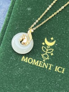 Collier Jade Cheval/Coq – Harmonie Ancestrale, Argent Plaqué Or photo review