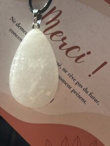 Collier Cristal de Roche – Clarté Intérieure photo review