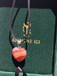 Collier Agate Rouge – Cœur Vital photo review