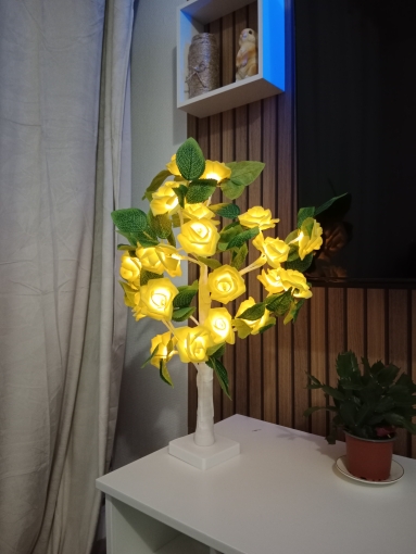 Arbre Lumineux ‘Rosier’ avec Fleurs Artificielles photo review