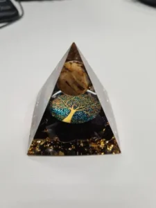 Protection – Pyramide Orgonite Arbre de Vie en Œil de Tigre et Obsidienne