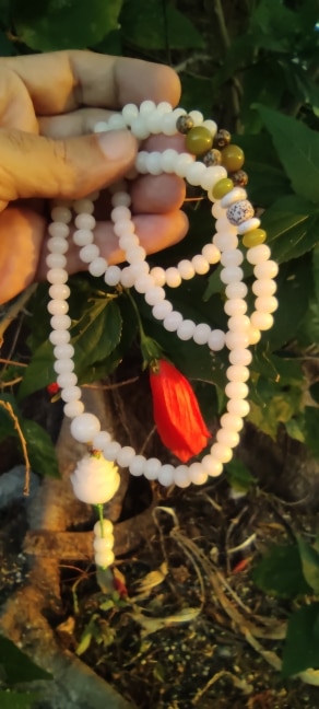 Mâlâ « Fleur de Jade » 108 Perles en Jade et Graine de Bodhi photo review