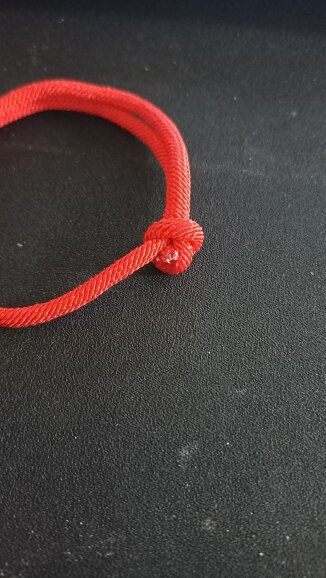 Bracelet Minimaliste "Force" en Fil Rouge photo review