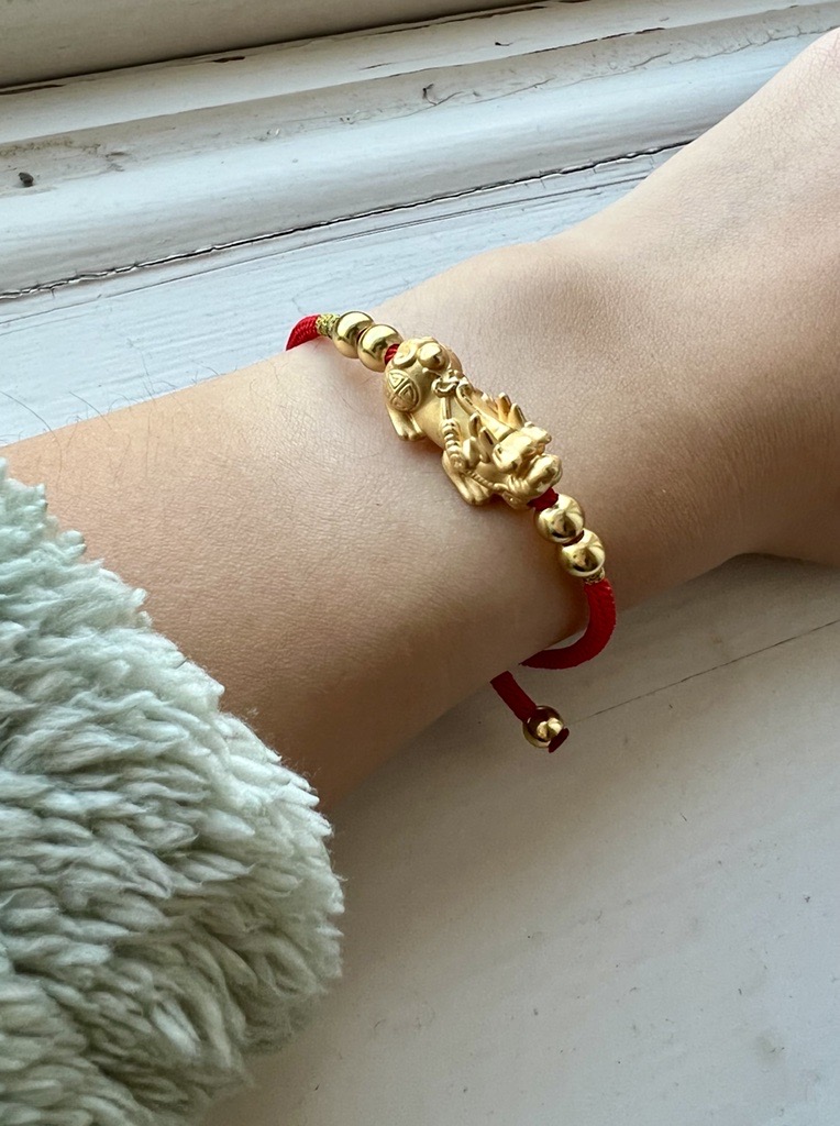 Bracelet « Mythique » Pi Xiu en Fil Rouge